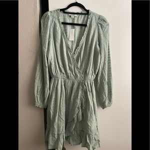 American Eagle long sleeved dress